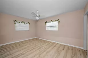2122 W Erna Dr, Tampa, FL 33603 - Photo 25