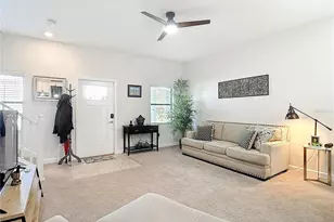 28599 Tranquil Lake Cir, Wesley Chapel, FL 33543 - Photo 9