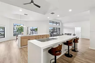 120 8th St E, Tierra Verde, FL 33715 - Photo 21