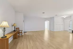 12707 Linda Dr, Tampa, FL 33612 - Photo 7