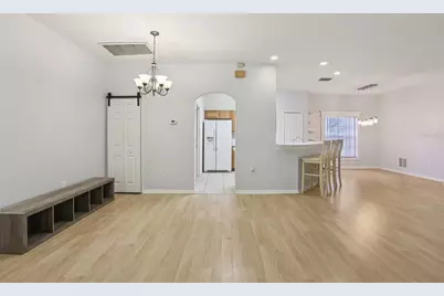 12707 Linda Drive, Tampa, FL 33612 - Photo 5