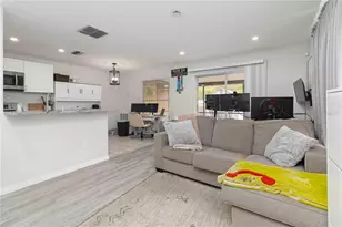 14101 Village View Dr, Tampa, FL 33624 - Photo 7