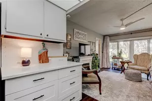 5080 Locust St NE, Saint Petersburg, FL 33703 - Photo 13