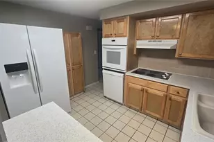 831 Virginia Ave, Tarpon Springs, FL 34689 - Photo 3