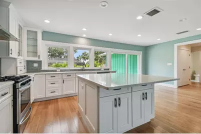 340 Mehlenbacher Road, Belleair, FL 33756 - Photo 13