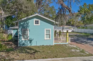 448 Locklie St, Dunedin, FL 34698 - Photo 3