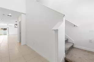 6451 Beverly Hls Dr, Zephyrhills, FL 33541 - Photo 5