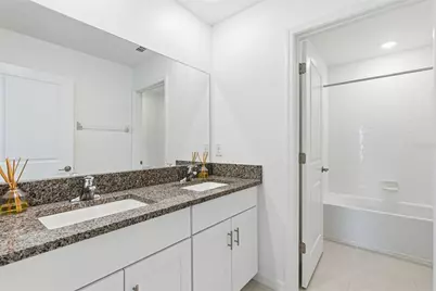 6451 Beverly Hills Drive, Zephyrhills, FL 33541 - Photo 31