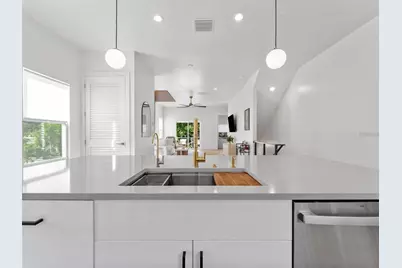 102 W Adalee #4, Tampa, FL 33603 - Photo 11