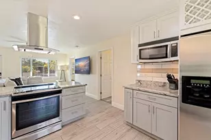 8011 26th Ave N, Saint Petersburg, FL 33710 - Photo 11