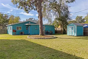 8011 26th Ave N, Saint Petersburg, FL 33710 - Photo 27