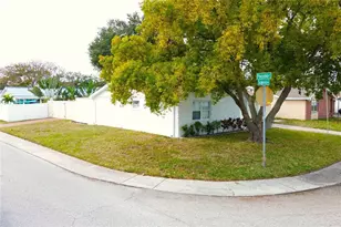 6314 Seabreeze Dr, Port Richey, FL 34668 - Photo 5