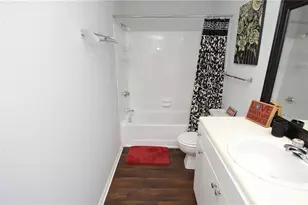 8718 Mallard Reserve Dr, Tampa, FL 33614 - Photo 23