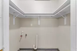 704 W Alamo Dr, Lakeland, FL 33813 - Photo 17