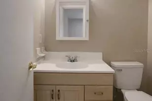 704 W Alamo Dr, Lakeland, FL 33813 - Photo 7