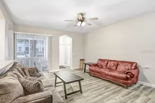 5032 Sunridge Palms Dr, Tampa, FL 33617 - Photo 5