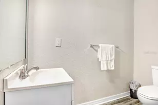 5032 Sunridge Palms Dr, Tampa, FL 33617 - Photo 9