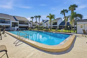 643 Haven Pl, Tarpon Springs, FL 34689 - Photo 3