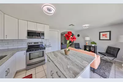 6025 Florida Circle S, Apollo Beach, FL 33572 - Photo 11