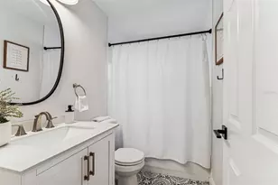 727 Locust St, Tarpon Springs, FL 34689 - Photo 19