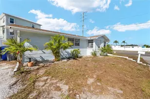 1028 Park Dr, Dunedin, FL 34698 - Photo 35