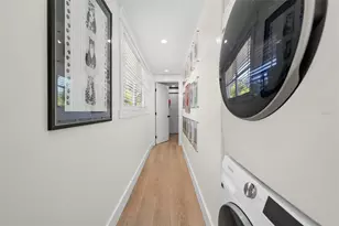 1028 Park Dr, Dunedin, FL 34698 - Photo 9