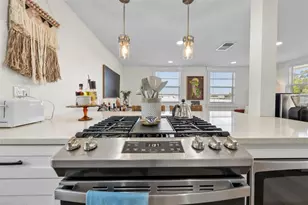 1028 Park Dr, Dunedin, FL 34698 - Photo 5