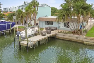 168 174th Terrace Dr E, Redington Shores, FL 33708 - Photo 7