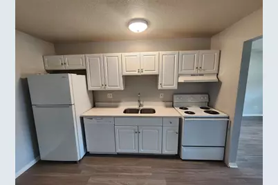 9402 Lynn Lane #C, Seminole, FL 33777 - Photo 3