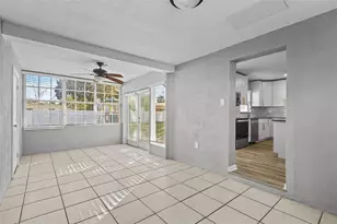 2302 S Thixton Ct, Tampa, FL 33629 - Photo 15