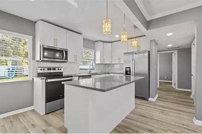 2302 S Thixton Court, Tampa, FL 33629 - Photo 11