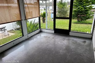 37303 Kinkaid Dr, Zephyrhills, FL 33541 - Photo 9