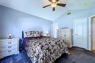 7517 Savannah Ln, Tampa, FL 33637 - Photo 39