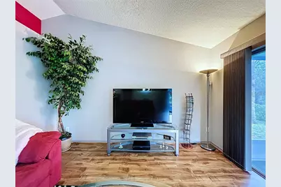 7517 Savannah Lane, Tampa, FL 33637 - Photo 13