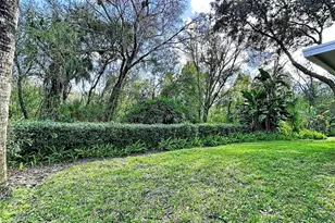 7517 Savannah Ln, Tampa, FL 33637 - Photo 21