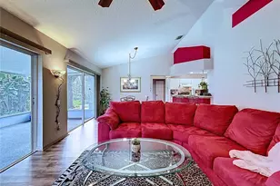 7517 Savannah Ln, Tampa, FL 33637 - Photo 11