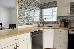 224 S Port Royal Ln, Apollo Beach, FL 33572 - Photo 7