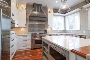 11105 5th St E, Treasure Island, FL 33706 - Photo 7