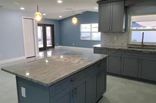 7607 Winging Way Dr, Tampa, FL 33615 - Photo 5