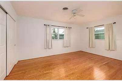 13877 94th Avenue, Seminole, FL 33776 - Photo 15