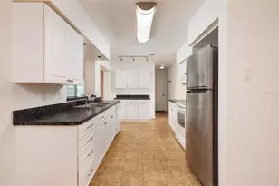 13877 94th Ave, Seminole, FL 33776 - Photo 9