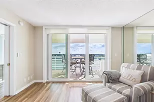 2539 Gary Cir, Dunedin, FL 34698 - Photo 13