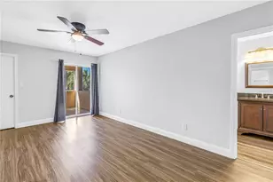 1605 Royal Palm Dr S, Gulfport, FL 33707 - Photo 31