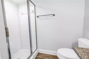 1605 Royal Palm Dr S, Gulfport, FL 33707 - Photo 35