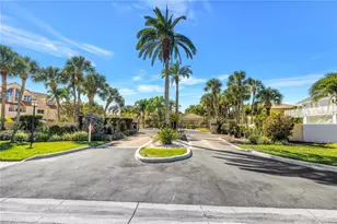 1605 Royal Palm Dr S, Gulfport, FL 33707 - Photo 3