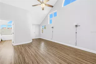 1605 Royal Palm Dr S, Gulfport, FL 33707 - Photo 21