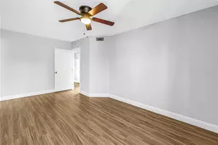 1605 Royal Palm Dr S, Gulfport, FL 33707 - Photo 29