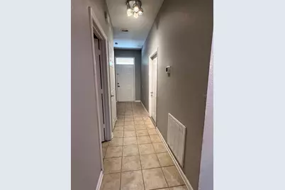 8210 Down Royal Road, Tampa, FL 33610 - Photo 3