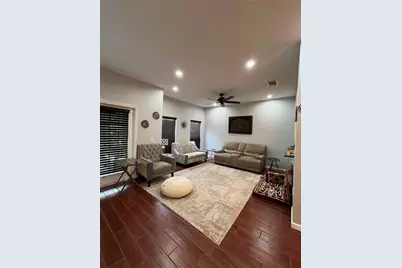 8210 Down Royal Road, Tampa, FL 33610 - Photo 13