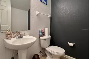 8210 Down Royal Rd, Tampa, FL 33610 - Photo 9